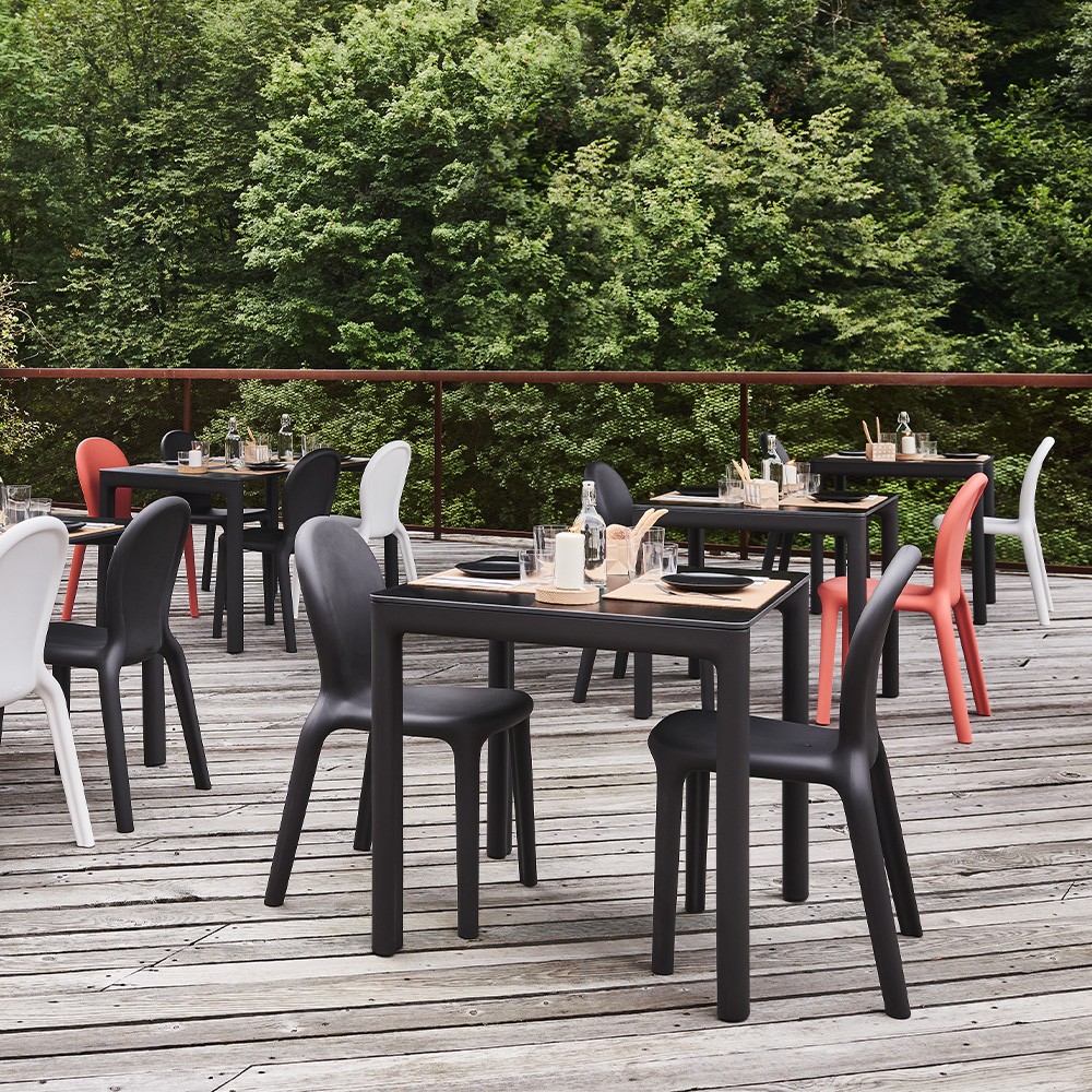 2 x Cadeiras de polietileno sala de jantar bar restaurante design moderno Chloé