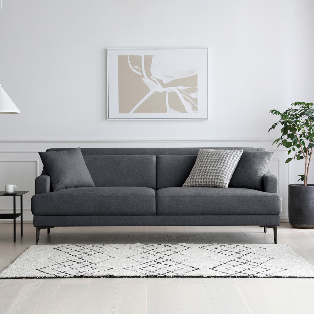 Sofá 3 lugares confortável design pés de metal 200cm tecido preto Egbert