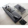 Sofá 3 lugares confortável design pés de metal 200cm tecido preto Egbert Custo