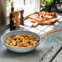 Wok em alumínio antiaderente 28cm efeito pedra Pierre Gourmet Venda