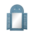 Espelho com moldura em forma de janela com portas azul Promoção