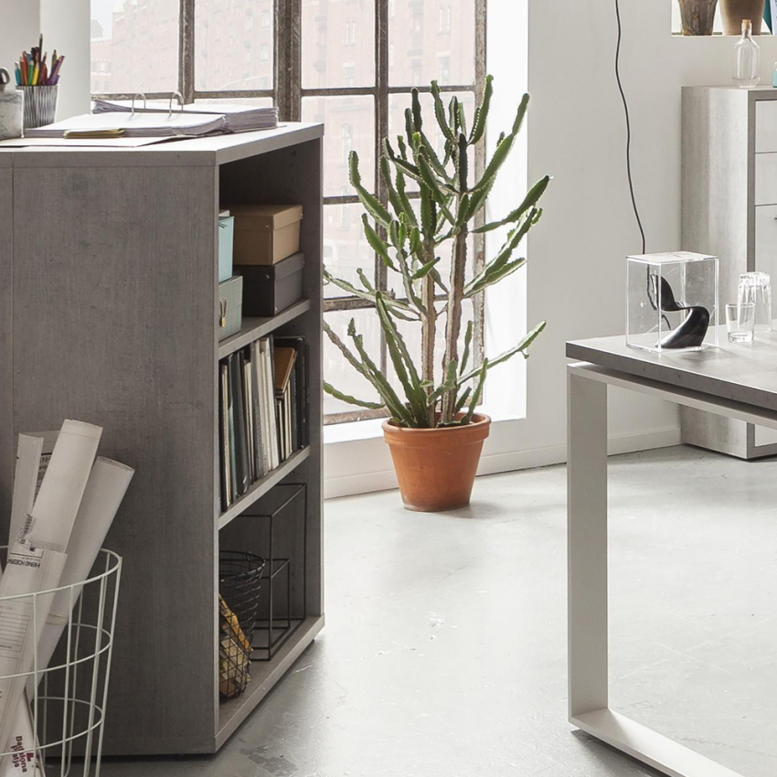 Mobiliário para home office: Estante baixa e larga com 3 prateleiras de madeira para escritório e estúdio Cement