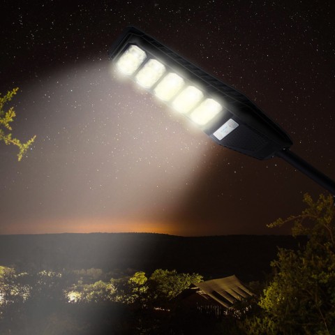 Sensor de suporte lateral para iluminação pública solar 300W LED com controle remoto Solis XL Promoção